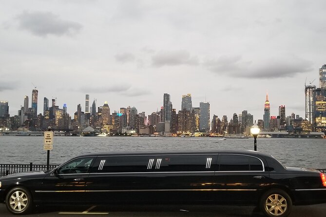 Newark International Airport Stretch Limousine Service - Assistance and Escort Services
