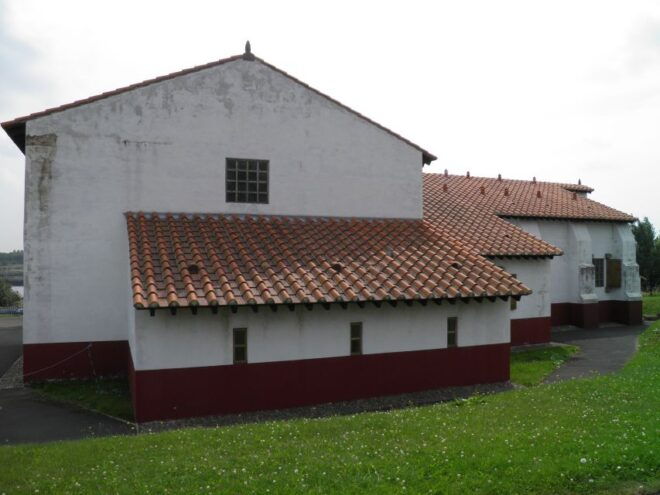 Newcastle: Hadrian's Wall and Roman Fort Half-Day Tour - Visit Segedunum Roman Fort