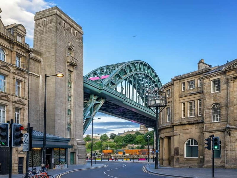 Newcastle Revealed Tour: History, Bridges and Secrets in Spanish - An In-Depth Look at the Newcastle Revealed Tour