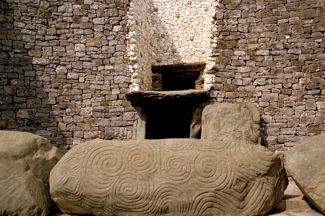 Newgrange and Hill of Tara Private Guided Tour From Dublin - Highlights of the Tour