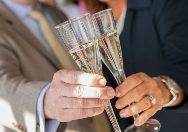 Newport Beach: Christmas Eve Buffet Brunch or Dinner Cruise - Activities and Views