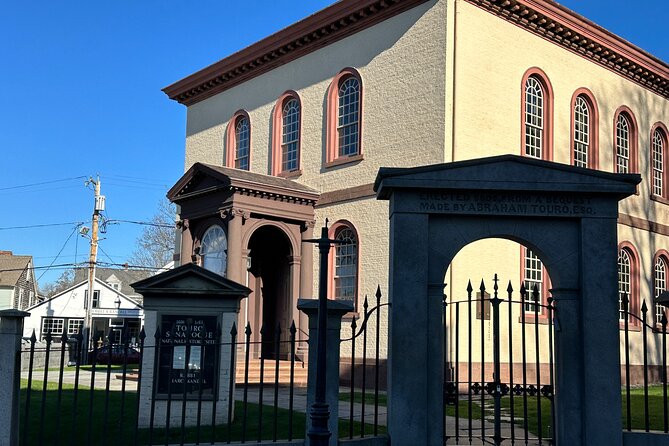 Newport Downtown Historic Audio APP Self Guided Smart Phone Tour - Directions to White Horse Tavern
