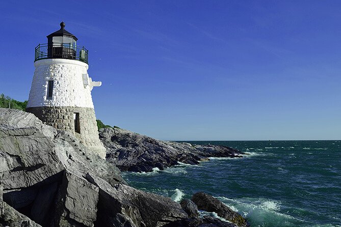 Newport Gilded Age Mansions Trolley Tour With Breakers Admission - Tour Experience