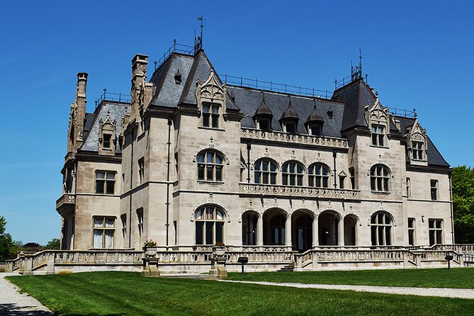 Newport Gilded Age Mansions Trolley Tour With Breakers Admission - Positive Reviews and Highlights