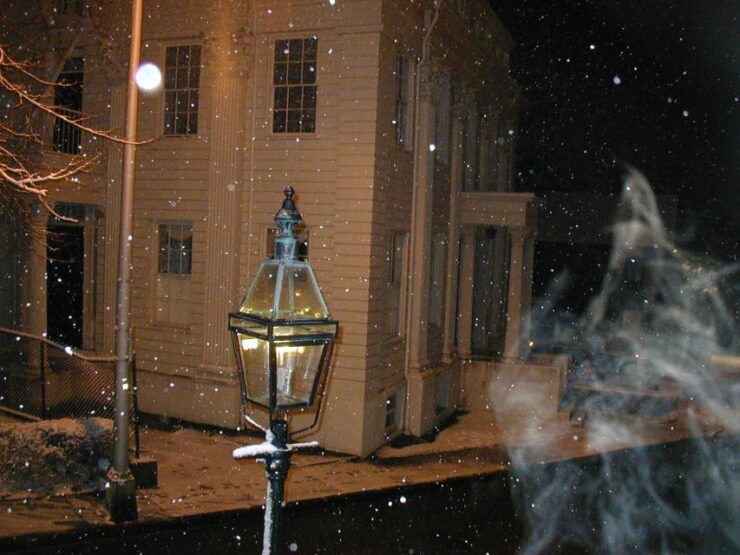 Newport: Historic District Ghosts Guided Walking Tour - Booking and Logistics