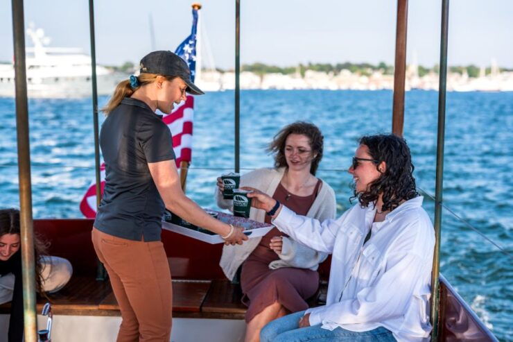 Newport: Motorized Yacht Sightseeing Cruise - Experience Highlights
