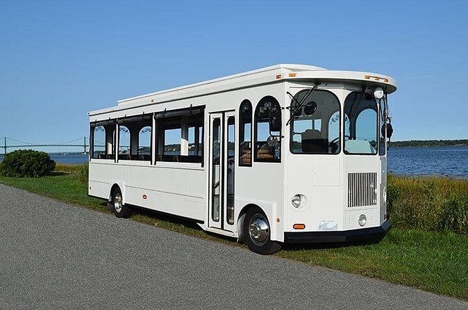 Newport Open Air Trolley Tour (Ages 5+ only) - Scenic Drive Along Ocean Drive & the Mansions