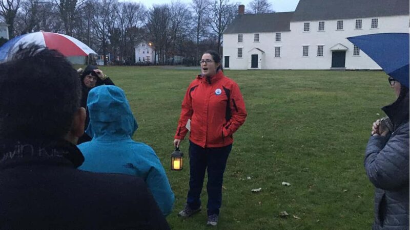 Newport, RI: Holiday Lantern Walking Tour - Newport, RI: Holiday Lantern Walking Tour – A Night of History and Charm