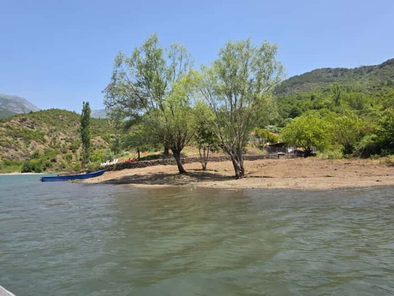 N'Gegaj- Vau i Dejës Lake: Shurdhah Island and Boat Tour - Good To Know