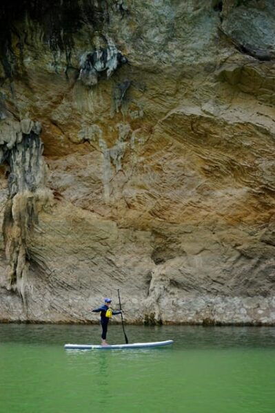 Ngoi Hoa Bay & Dragon Eyed Lake: SUP & Swim Adventure Tour - What to Bring