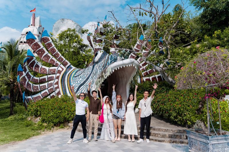 Nha Trang Day Tour to Soi Beach & Tri Nguyen Aquarium By Speed Boat - A short boat ride from Nha Trang