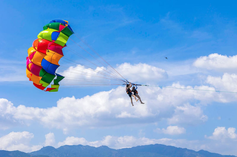Nha Trang Floating Bar Boat Party Island Hopping Tour - The YOLO Band and the island lunch