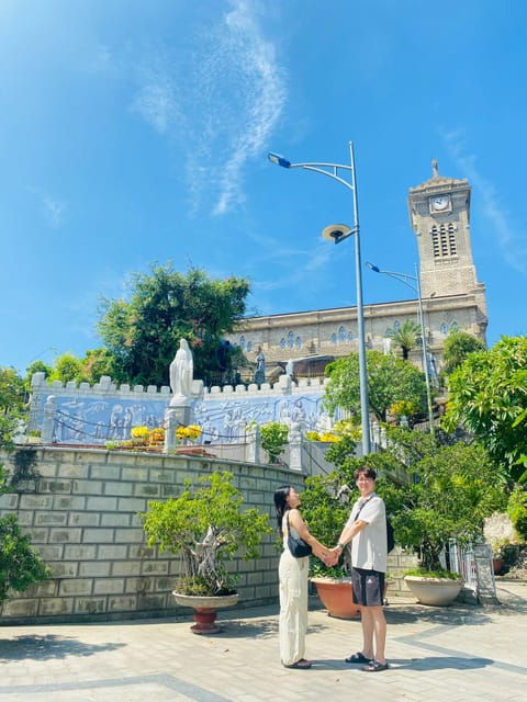 Nha Trang: Oceanography Museum, Chong Rock, and Po Nagar - Exploring Chong Rock