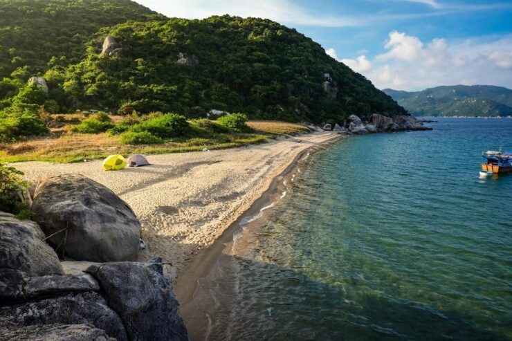Nha Trang: Wild Island Boat Trip W/ Fish Hunting and Lunch - Good To Know