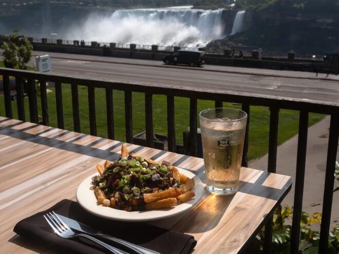 Niagara Falls, All Canadian Food Small Group Walking Tour - Customer Reviews