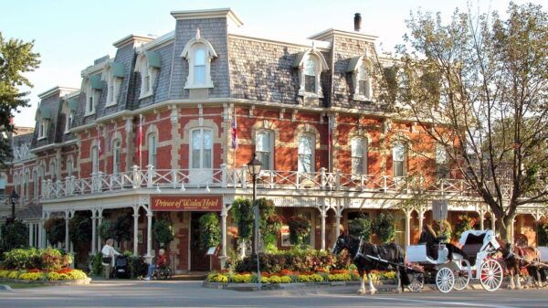 Niagara Falls: Boat, Journey Behind the Falls, & Tower Tour - Parking and Transportation