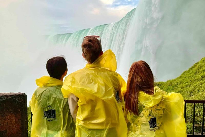 Niagara Falls, Boat Ride & Journey Behind the Falls Tour - What the price covers, and what it doesn’t
