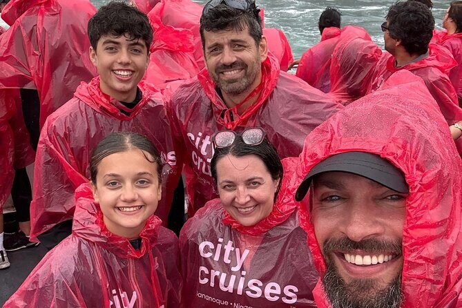 Niagara Falls Bus and Boat Tour with Maple and Chocolate Tastings - An Overview of the Tour Experience