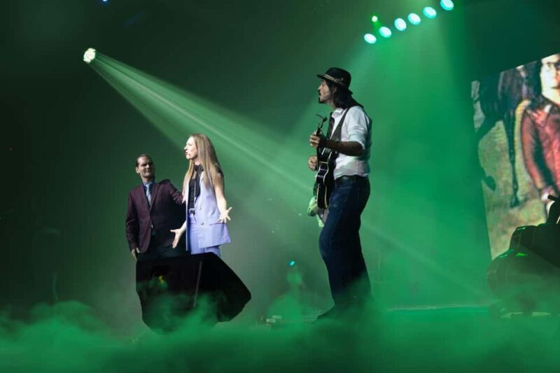 Niagara Falls, Canada: Canadiana - The Musical Ticket - What You Can Expect from the Experience