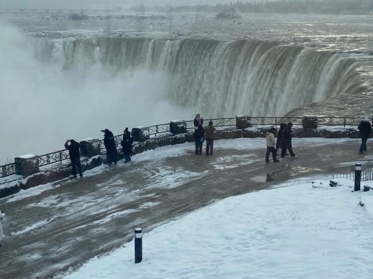 Niagara Falls (Canada): Highlights Tour & Skylon Tower Lunch - Experience Highlights