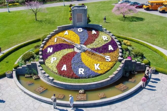 Niagara Falls: Canadian and American Deluxe Day Tour - Additional Information and Specific Customer Reviews