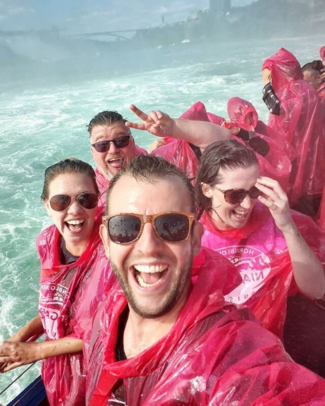 Niagara Falls Day Tour, Boat Cruise and Journey Behind the Falls - The Value of a Coach Tour