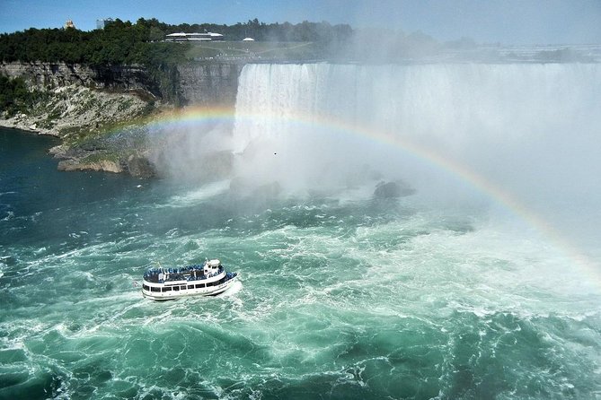 Niagara Falls Day Tour - Pickup From Toronto - Exploring the Historic Town of Niagara-on-the-Lake