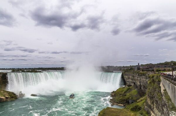 Niagara Falls, NY State: Private Buffalo Airport Transfer - Seamless Transfer to Hotel or Attractions