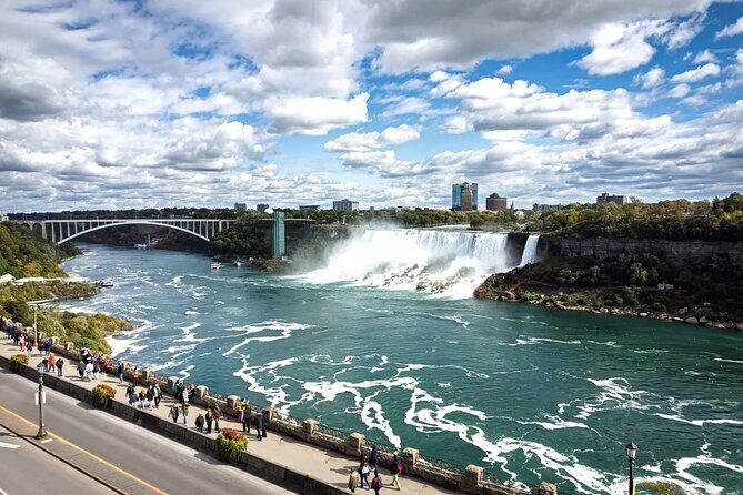 Niagara Falls Private Day Tour with Hornblower Cruise from GTA - A Closer Look at the Experience