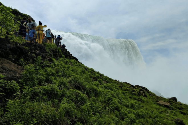 Niagara Falls: Private Tour With Maid of the Mist - Private Transportation
