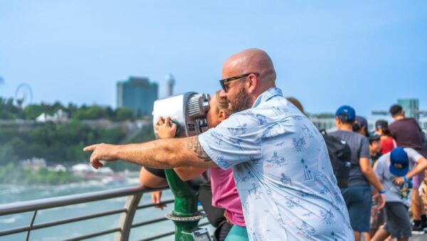 Niagara Falls: USA and Canada Tour With Boat Cruise + Lunch - Scenic Drive Along Parkway