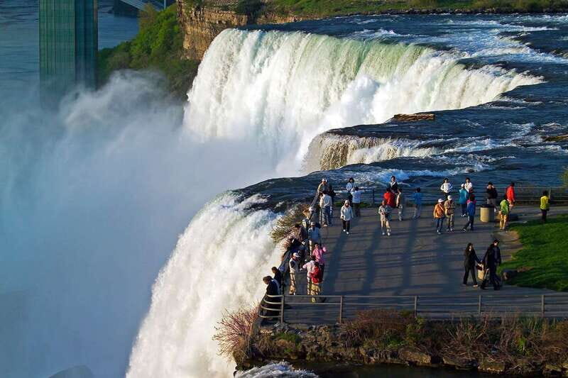 Niagara Falls, USA: Illumination Tour with Maid of the Mist - Authentic Experiences from Reviews