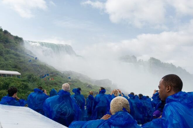 Niagara Falls, Usa: Walking Tour With Maid of Mist Boat Ride - Accessibility and Comfort