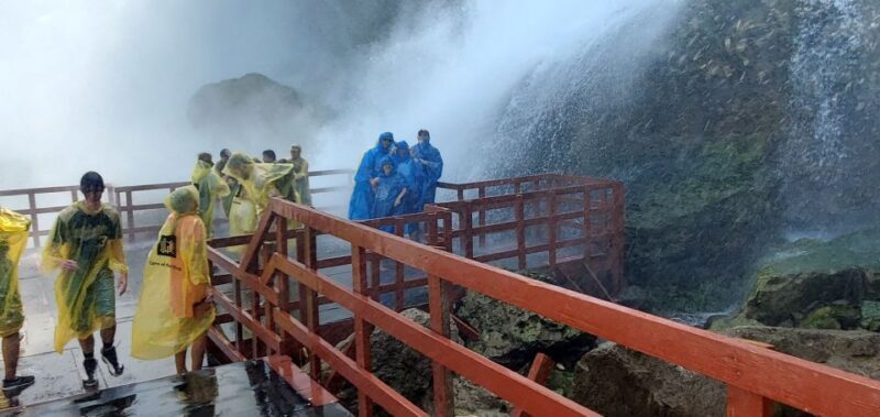 Niagara, USA: Cave of the Winds Adventure Winter Tour - Introduction