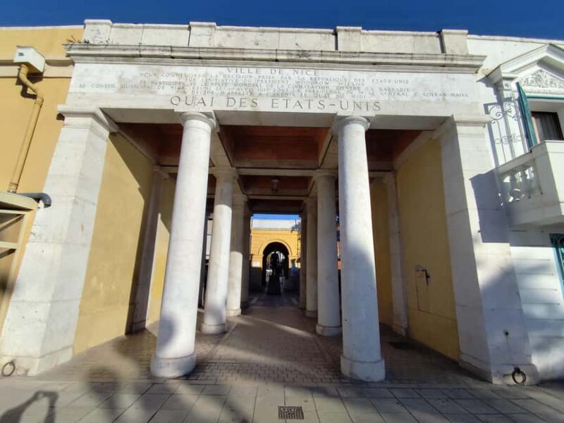 Nice: Family city tour by bicycle Electric cab (4 comfort seats) - Who This Tour Is Best For