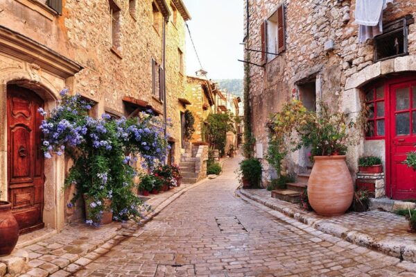 Nice: Old Town Highlights Walking Tour - Local Tips and Recommendations