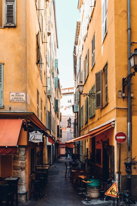 Nice: Old Town History and Food Walking Tour With Mobile App - Historical Highlights