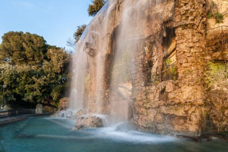 Nice: Old Town Treasures and Castle Hill Walking Tour - Experience Highlights