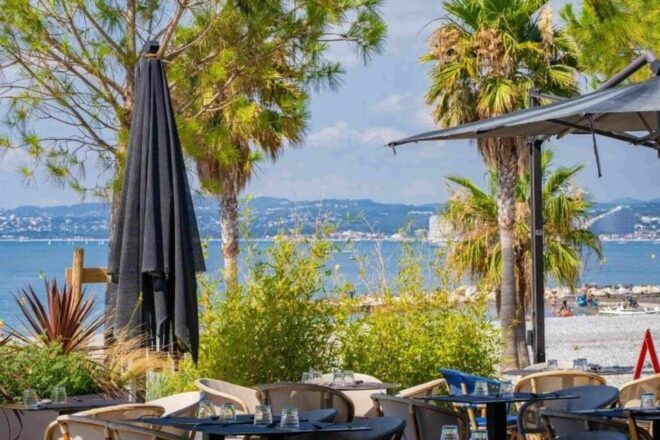 Nice: Premium Shopping & Aperitivo Sea View at CAP3000 - Location and Accessibility