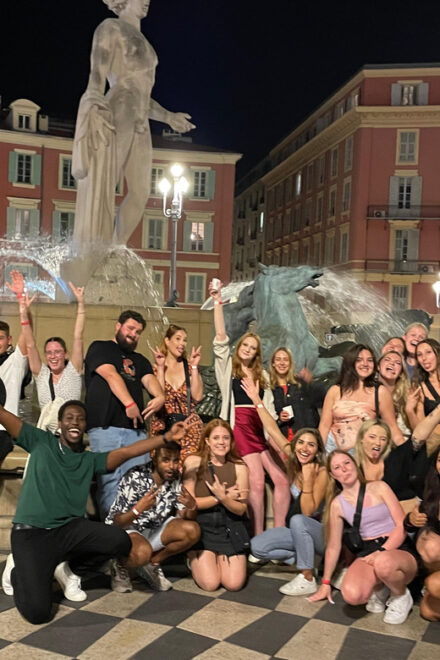 Nice: Pub / Bar Crawl Group Size 6 Person - Highlights and Inclusions