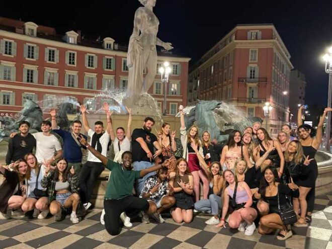 Nice: Pub/Bar Crawl With Free Shots and Nightclub Entry - Highlights of the Experience