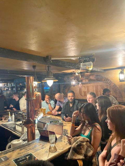 Nice: Pub/Bar Crawl With Free Shots and Nightclub Entry - Included Services and Benefits