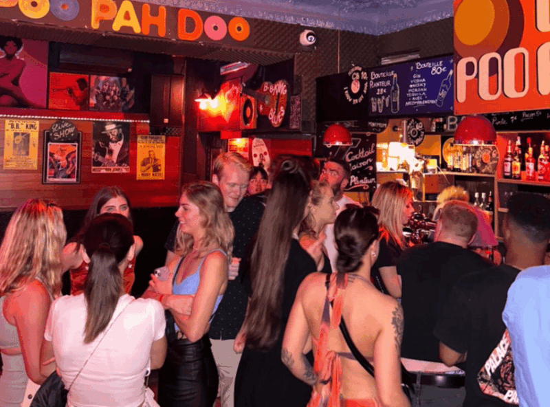 Nice: The Original Nice Pub Crawl - Guided Tour of Top Pubs and Bars