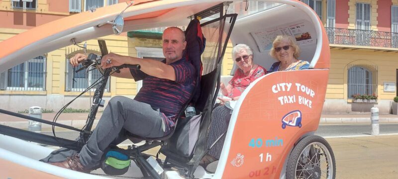 Nice : Visite privé 1H en Vélotaxi avec un guide local. - The Velotaxi Experience: Comfort, Safety, and Flexibility