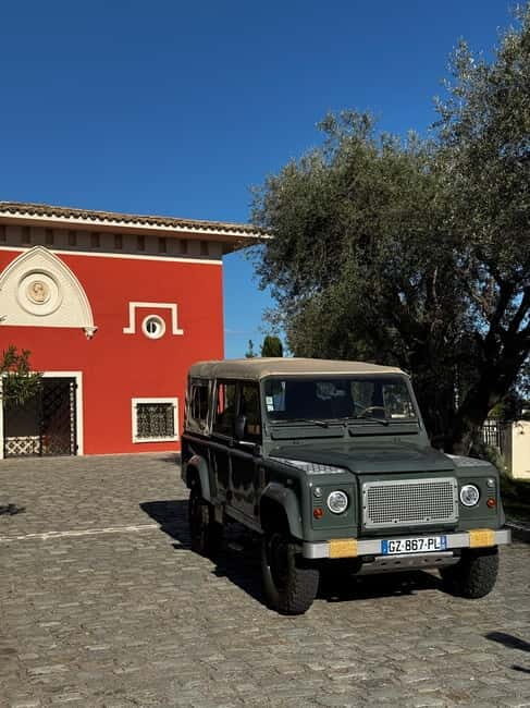 Nice : Wine Tasting in backcountry in Defender - Practicalities and What to Expect