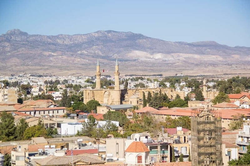 Nicosia: Express Walk with a Local in 60 minutes - Authentic Local Experiences in a Short Time
