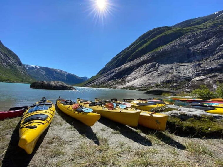 Nigards: Kayaking and Glacier Hike - Walking to the Glacier
