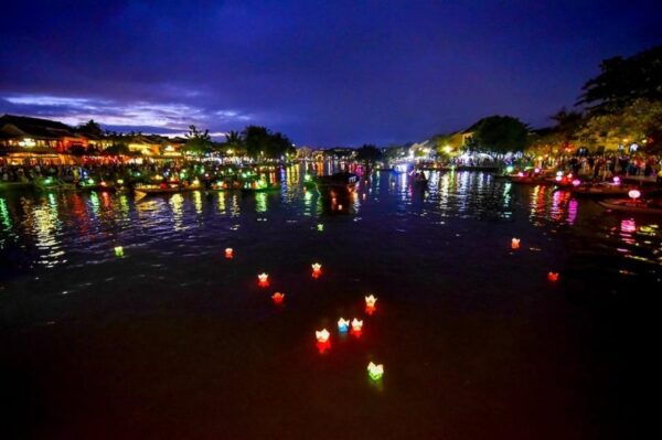 Night Boat Trip and Floating Lantern on Hoai River Hoi An - Frequently Asked Questions