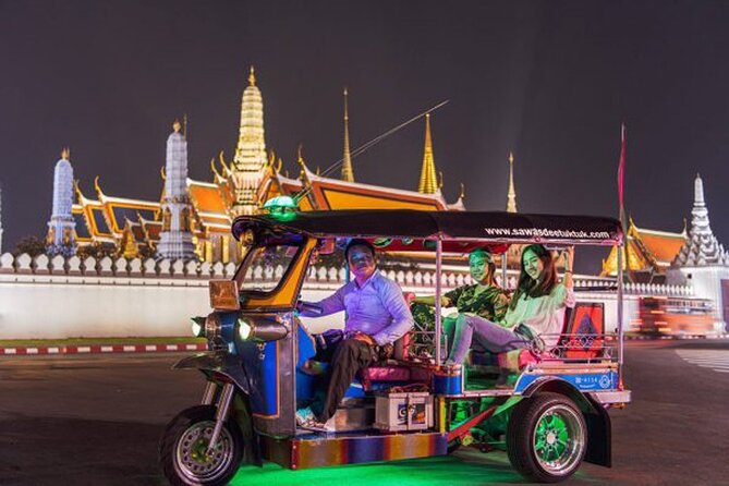 Night Guide Street Food Tour by Tuk Tuk in Bangkok - Must-Try Street Food in Bangkok