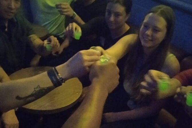 Night Pub Crawl Tour in Barcelona - Meeting and Pickup Details